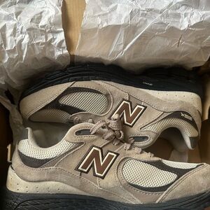 New Balance 2002r Brown